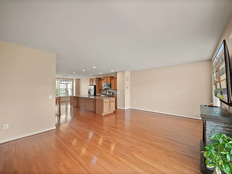 1439 Occoquan Heights Ct — Photo 21