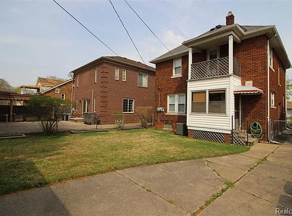 5th image of 7629 Theisen St