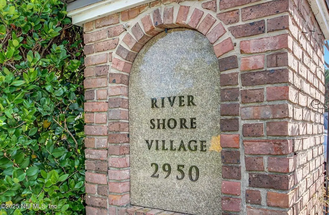 3 bed, 1406 sqft, $2,300 — Photo 3