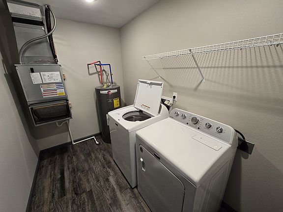 5th image of 101 College Village Dr #301