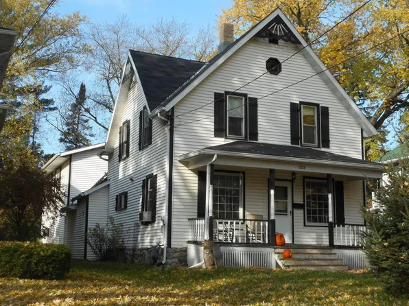 331 Grand Ave, Hartford, WI 53027