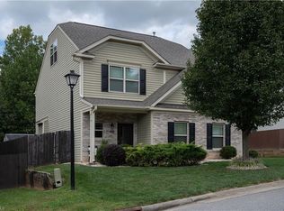 4470 Redfern Pl, Winston Salem, NC 27107