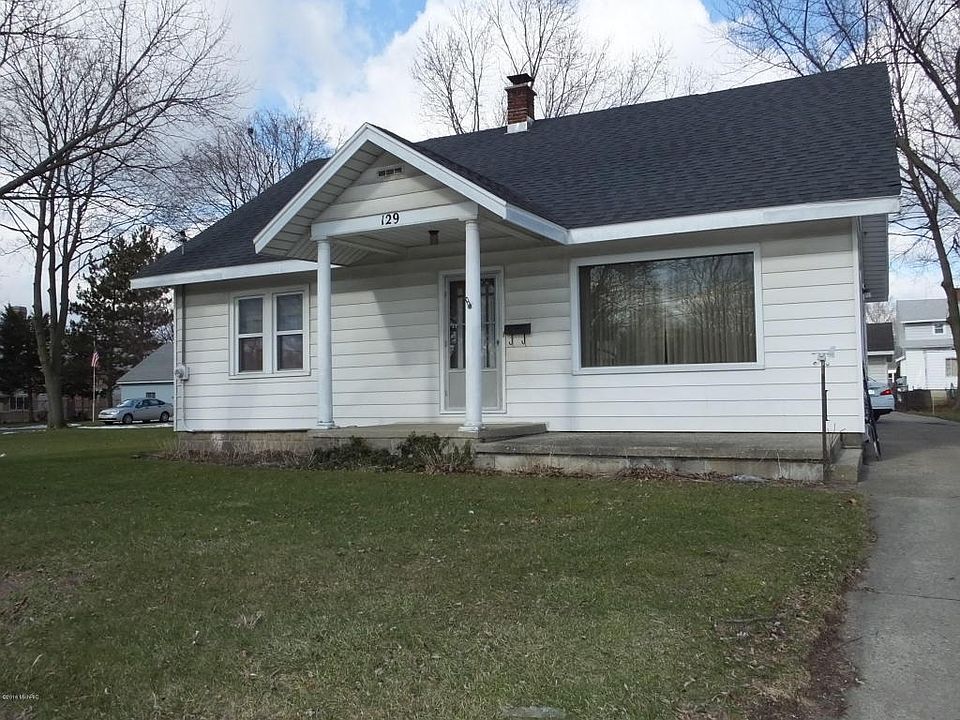 1st image of 129 36th St SE