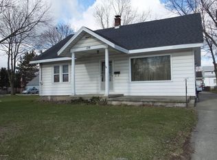 129 36th St SE, Wyoming, MI 49548