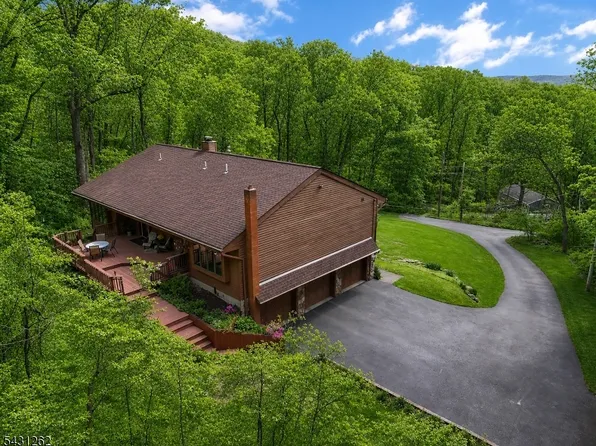7 Sheba Dr, Vernon Twp., NJ 07461