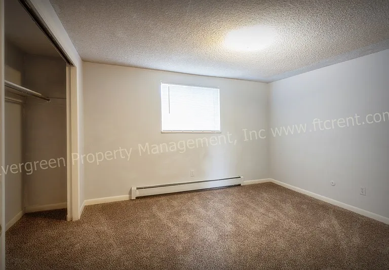 L-14 — Photo 12