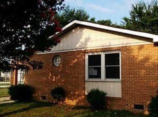 2608 Effingham St, Portsmouth, VA 23704