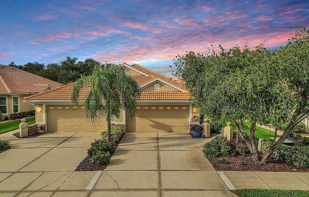 1669 San Silvestro Dr — Pelican Pointe Golf and Country Club