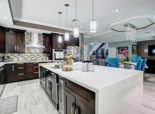 6801 SW 157th Ct, Miami, FL 33193