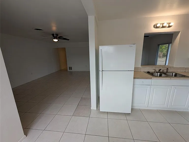 27284 Sunnybrook Rd — Photo 4