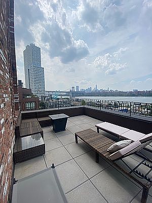 1st image of 61 Metropolitan Ave #603
