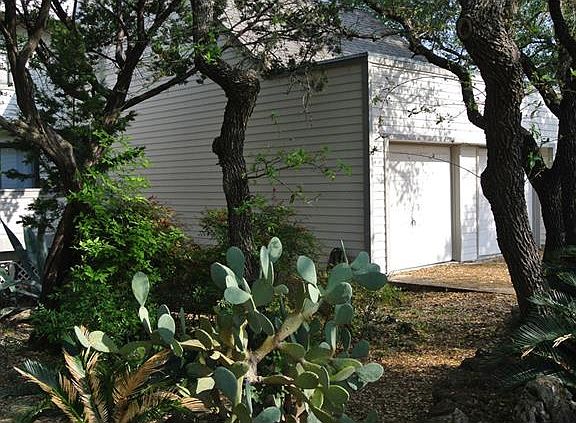 2nd image of 4855 Twin Valley Dr