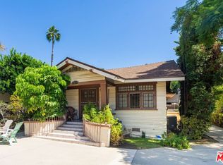 2428 N Beachwood Dr, Los Angeles, CA 90068