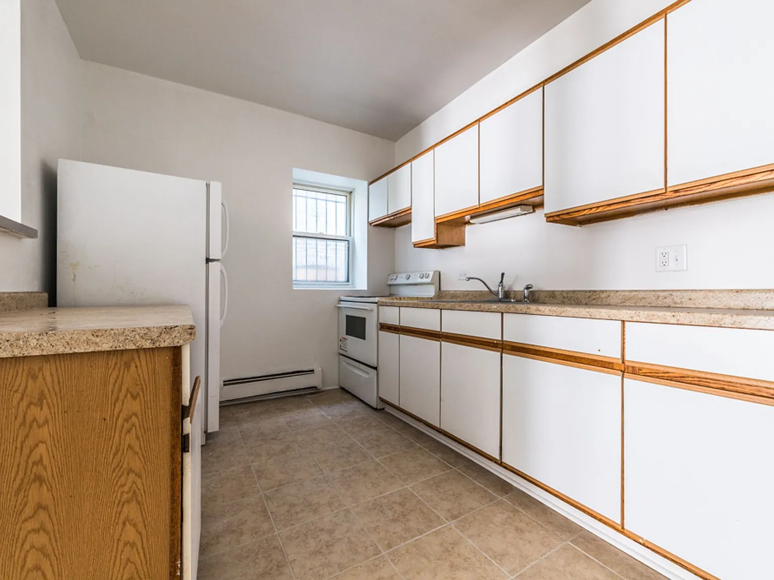 4814 W Monroe St — Photo 2