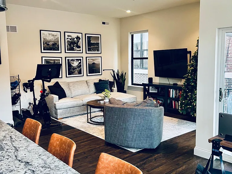 4301 Maryland Ave #3 — Photo 4