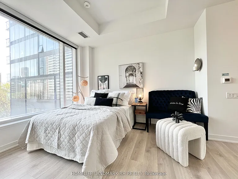 3 Gloucester St #610 — Photo 8