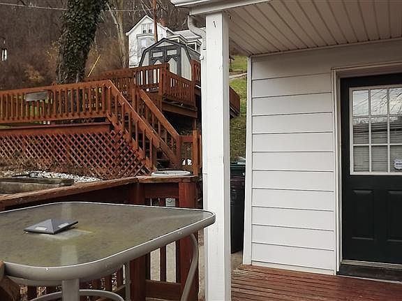 3rd image of 4036 Hillside Ave