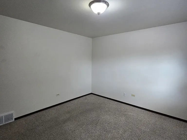 1016 Manchester Ct #A2 — Photo 12