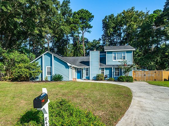 2nd image of 840 Ramblewood Cir