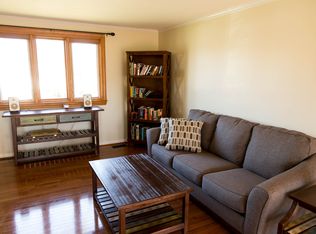 201 Spruce Ct, Sterling, VA 20164