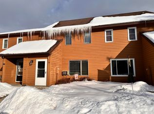 10 Eichen St, Ticonderoga, NY 12883