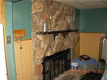 5th image of 232 N Huttig Ave
