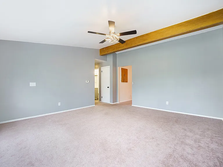 3027 Haskell St — Photo 6