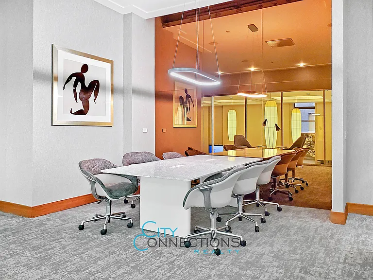 20 West St #4B — Photo 15