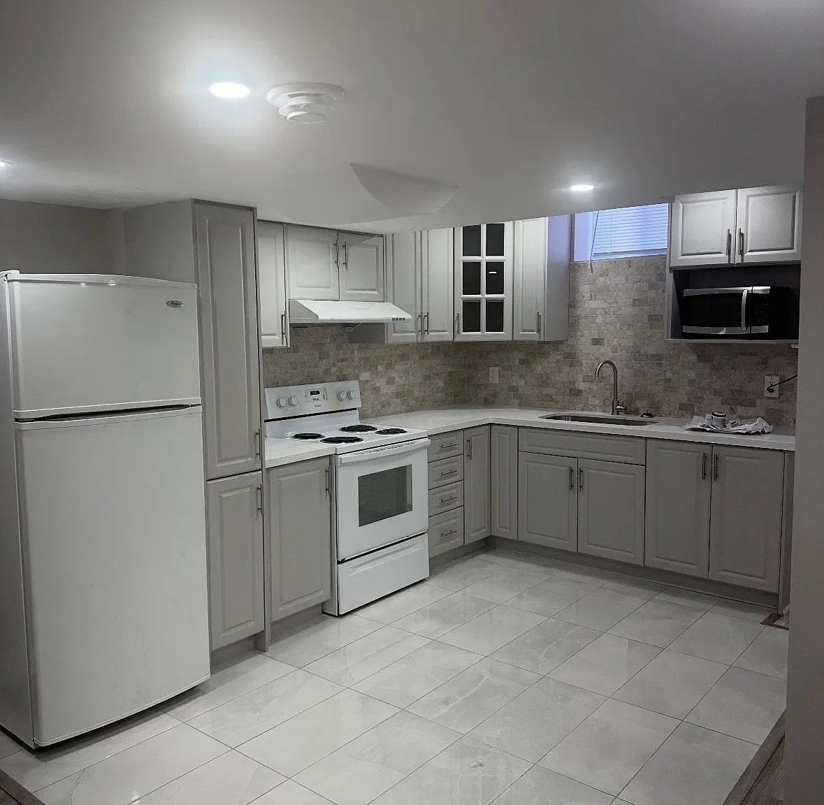 2 bed, $1,999 — Photo 3