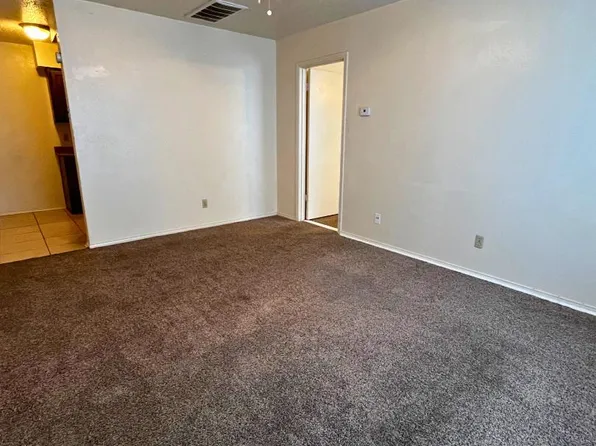 1305 S Jefferson Ave #3, Mount Pleasant, TX 75455