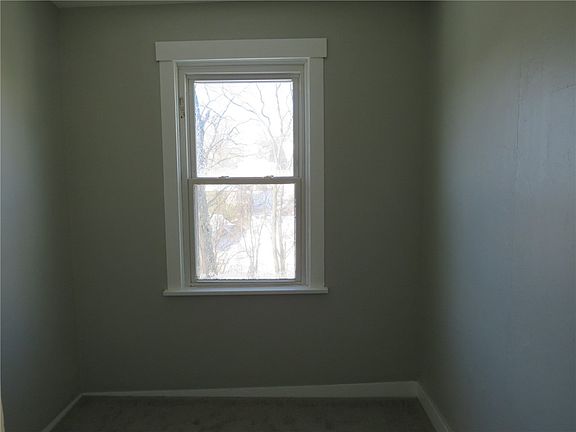 2nd image of 301 Paur St