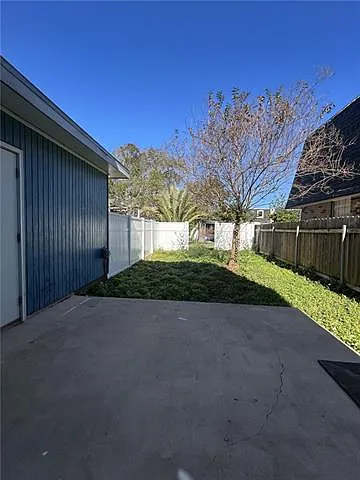 3725 Lilac Ln — Photo 12