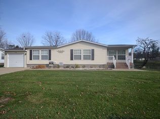 10 Bernard Ln, Belleville, IL 62221