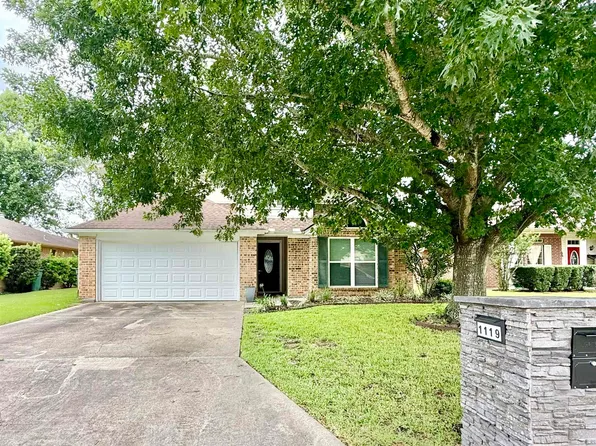1119 Westmeadow Dr, Beaumont, TX 77706