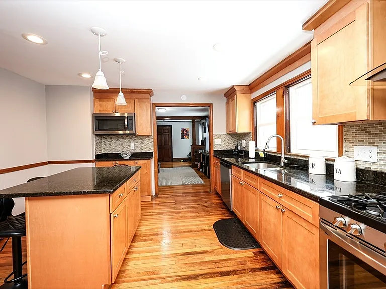 65 Clifford St #2 — Photo 19