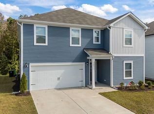 945 Avonmore Dr, Wendell, NC 27591