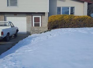 1105 Cottonwood Dr, Johnstown, CO 80534