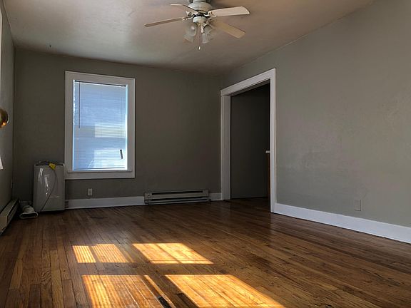 4th image of 1027 S 26th St #3