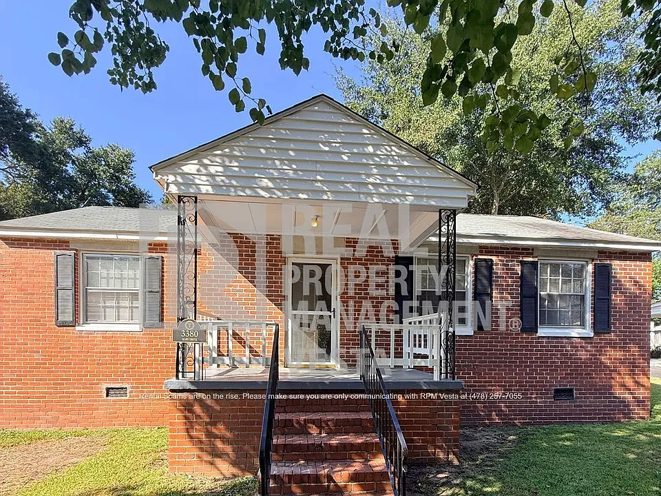 3380 Mary Dr