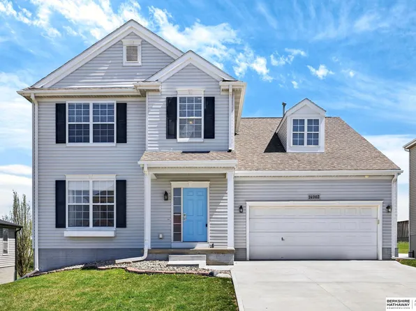 14003 Kelly Dr, Bellevue, NE 68123