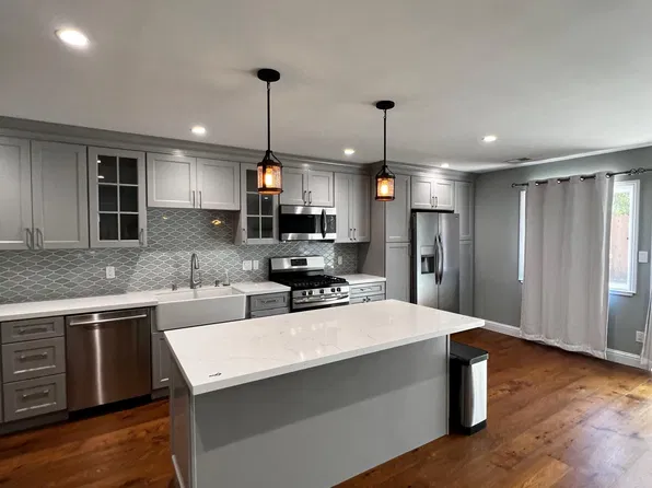 3342 Los Prados St, San Mateo, CA 94403