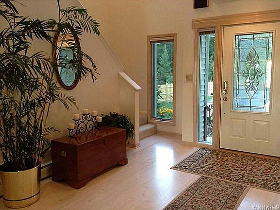 3rd image of 1735 Harrison Ln