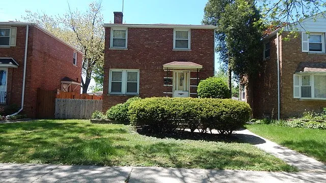 2124 S 21st Ave photo 1