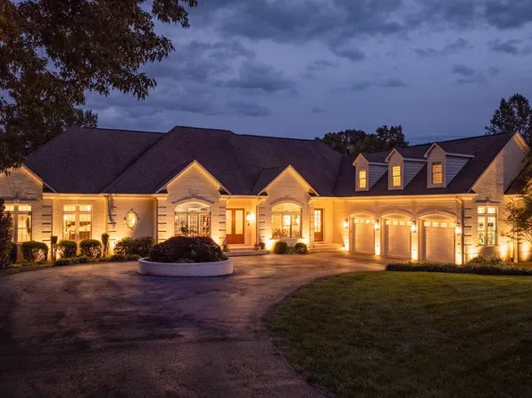 950 Tall Pines Dr, Mineral, VA 23117