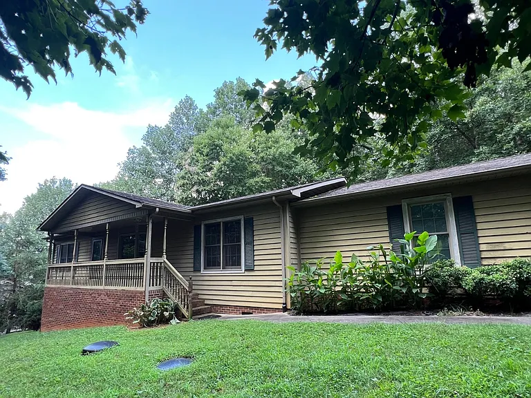 193 Edgewood Ridge Rd — Photo 1