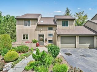 643 Meadows Ln, Dallas, PA 18612