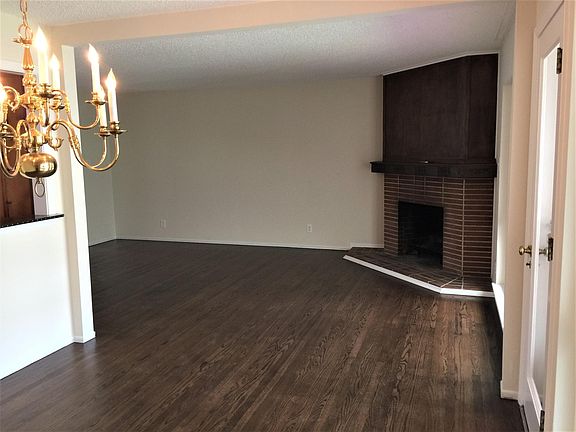4th image of 560 Cedar Ave