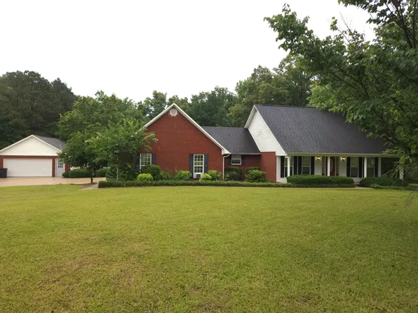 214 Cooper Creek Cv, Caledonia, MS 39740