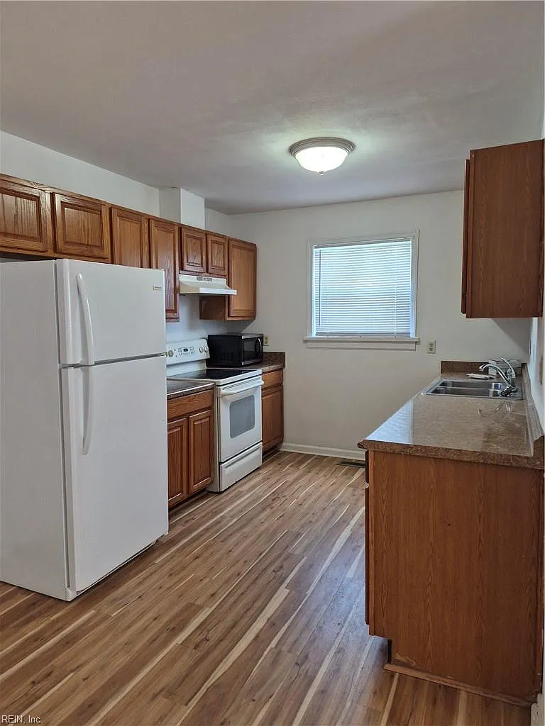 817 Pocahontas PL — Photo 4