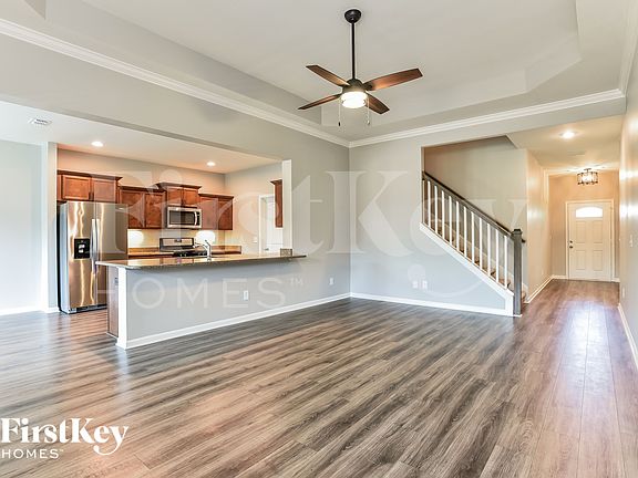 2nd image of 1146 Cotillion Dr